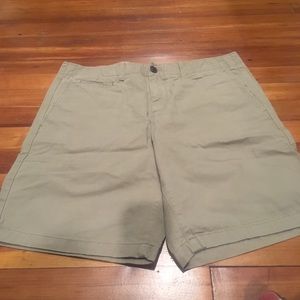 GAP flat front shorts